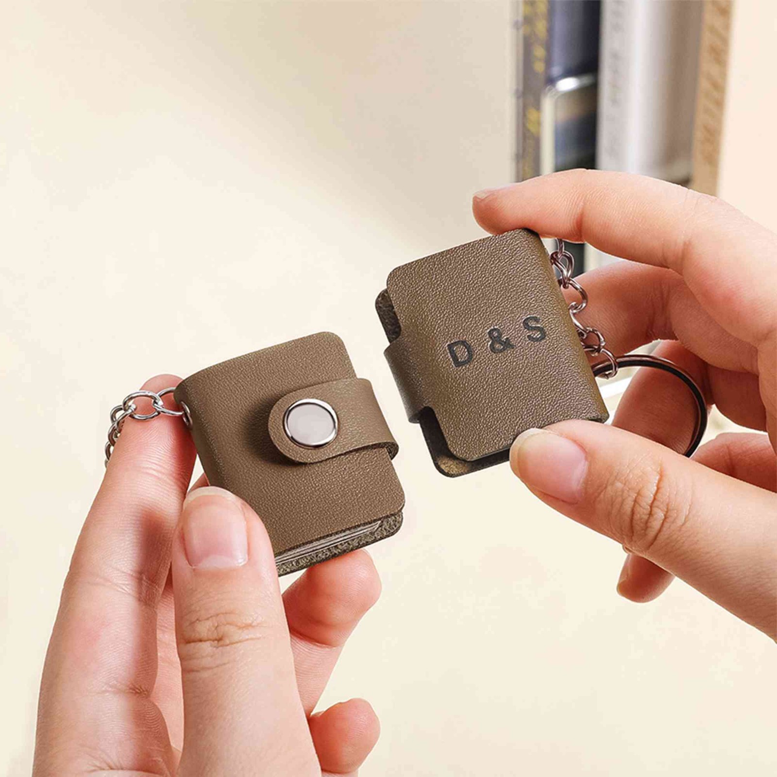 Personalized Engraved Mini Leather Photo Album Keychain, Custom Multi-photo Keyring, Christmas/Birthday/Anniversary Gift for Couple/Bestie/Family